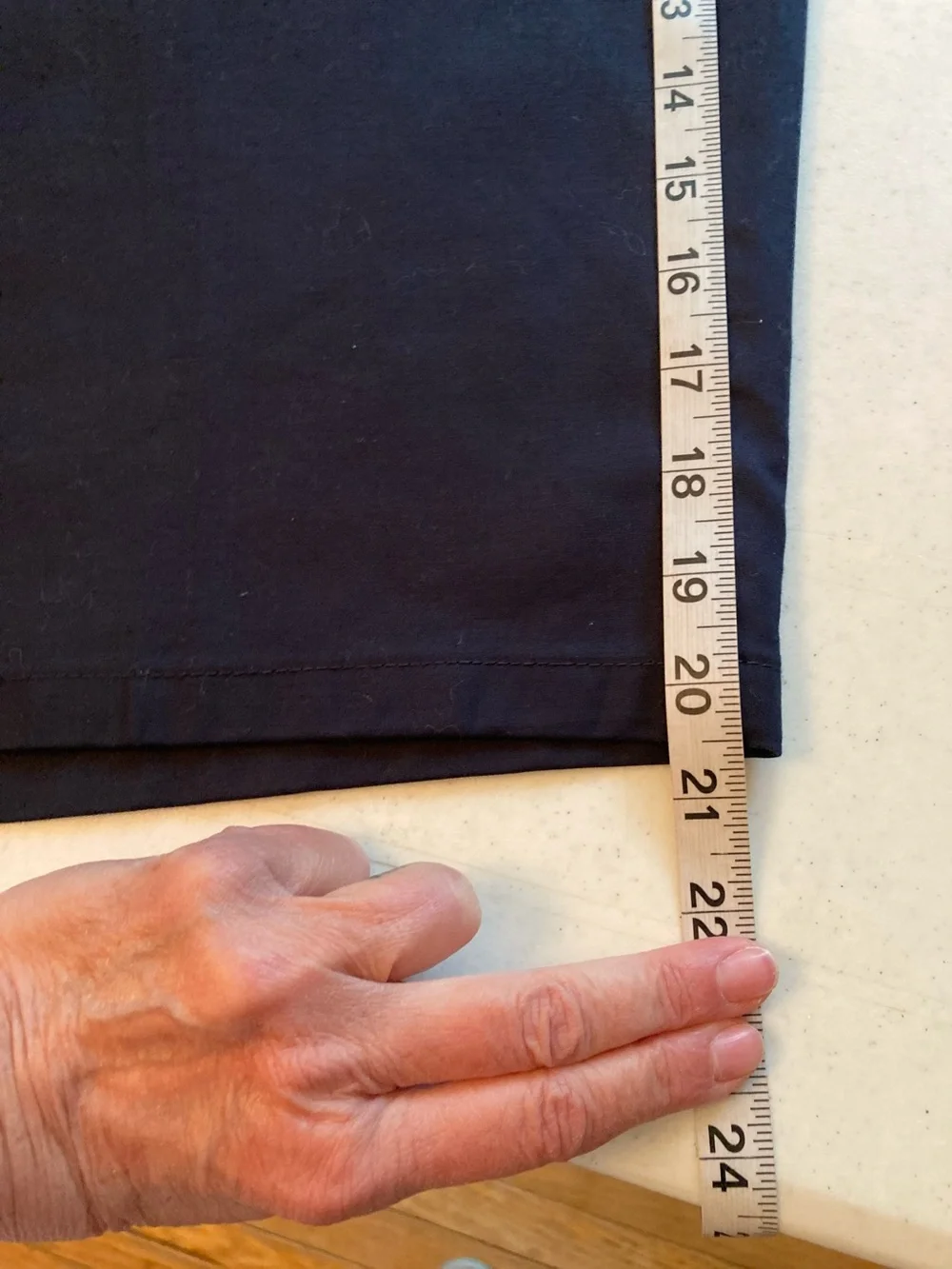 Ann Taylor Navy Signature Fit Shorts - Picture 7 of 8